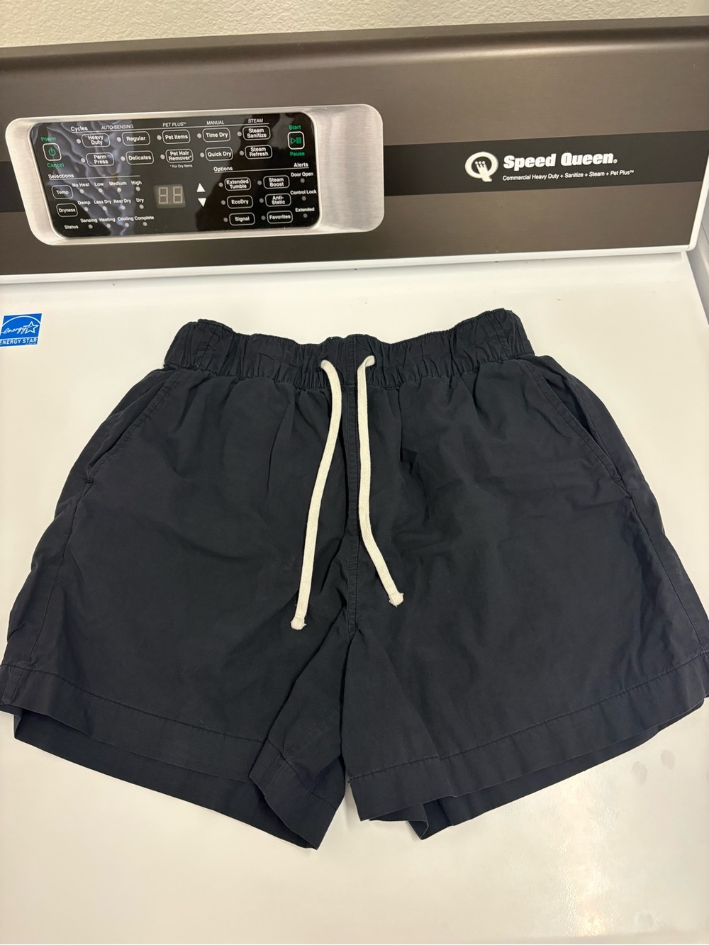 Buck Mason mainstay cotton short navy